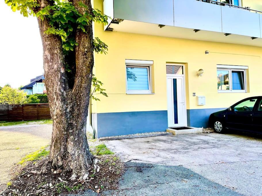 Schoene Wohnung Mit Eigenen Eingang Und Terrasse Gosseling Extérieur photo